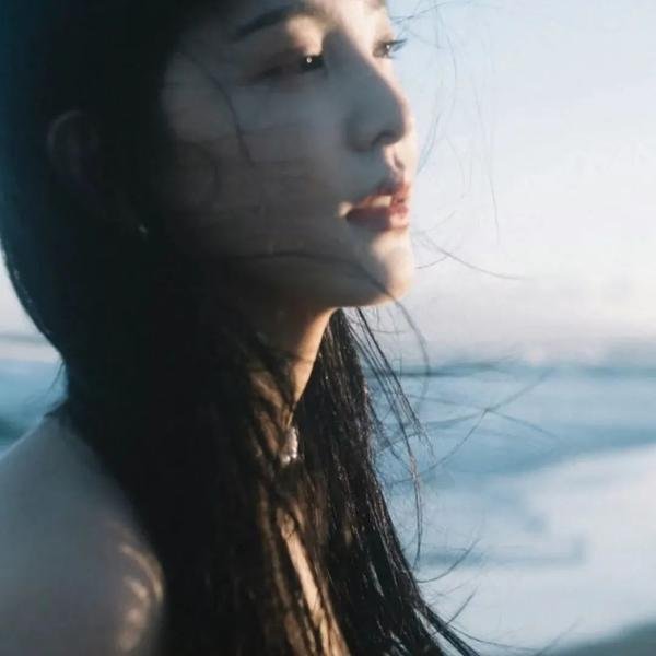 厌世三寡妇
